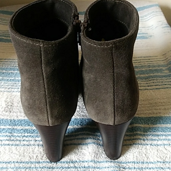 La Canadienne Booties - Picture 3 of 4